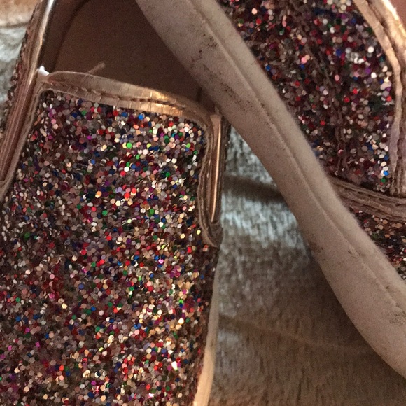 Cute sparkly shoes - Picture 7 of 7
